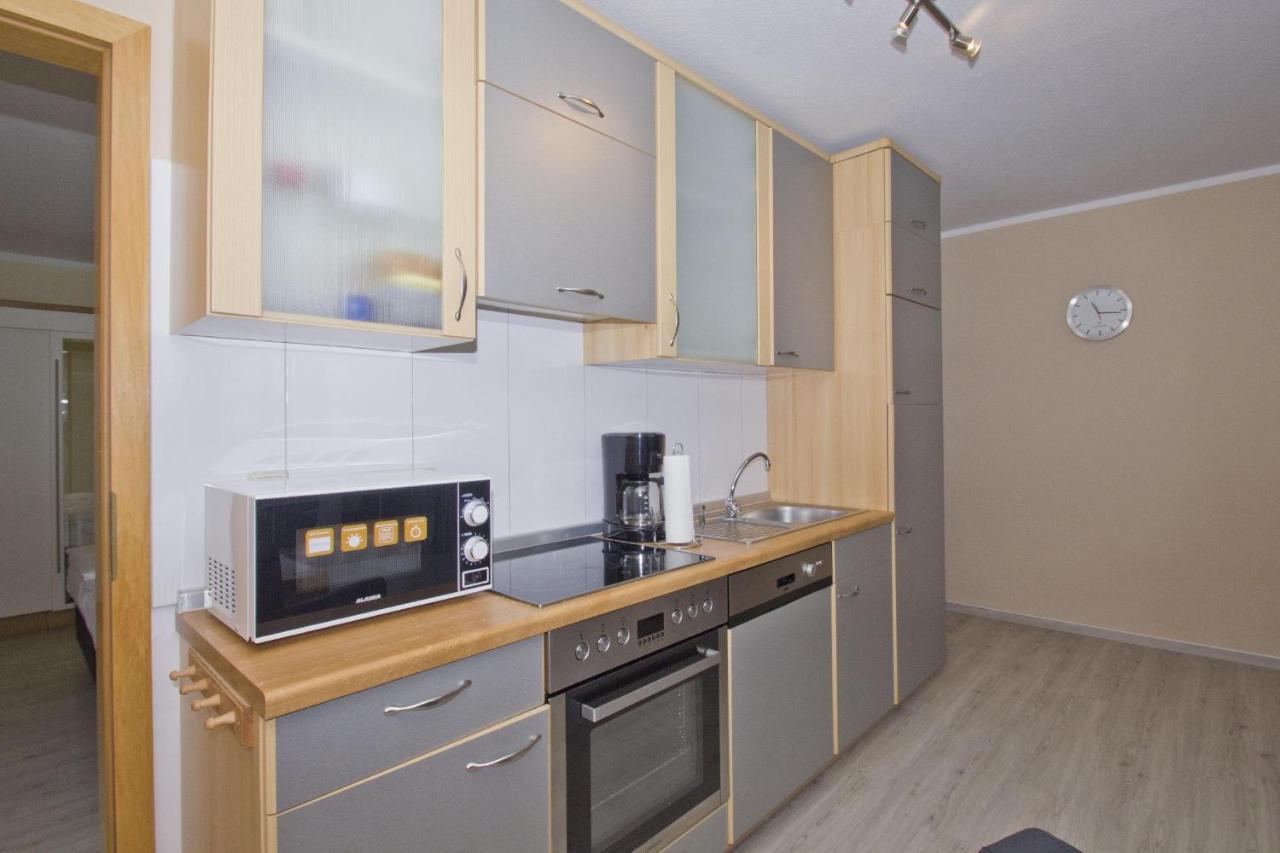 Fewo Mit Terrasse, Gratis Nutzung Vom Ahoi Erlebnisbad Und Sauna In Sellin - Haus Blick Zur See Fewo 13 Goehren (Ruegen) Exterior foto